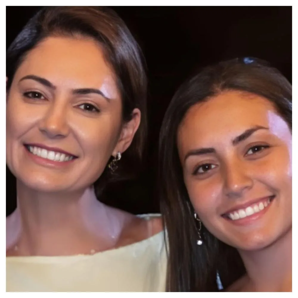 Michelle Bolsonaro faz alerta para golpes após filha ser assaltada: “Não respondam”