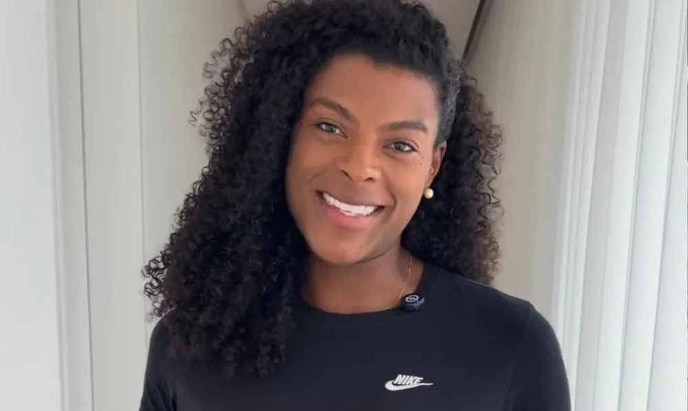 Grávida, Fernanda Garay se surpreende com pose da filha no ultrassom