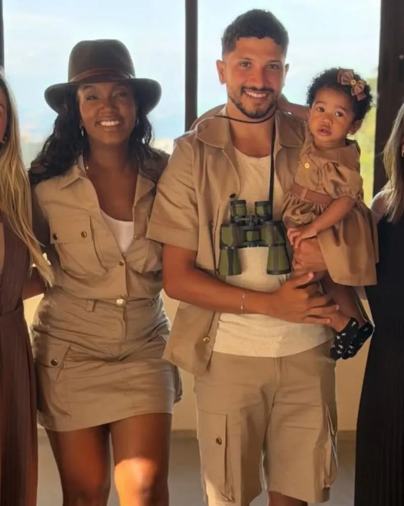 Após separação, Iza elogia Yuri Lima e afirma: “Não existe ex-pai”