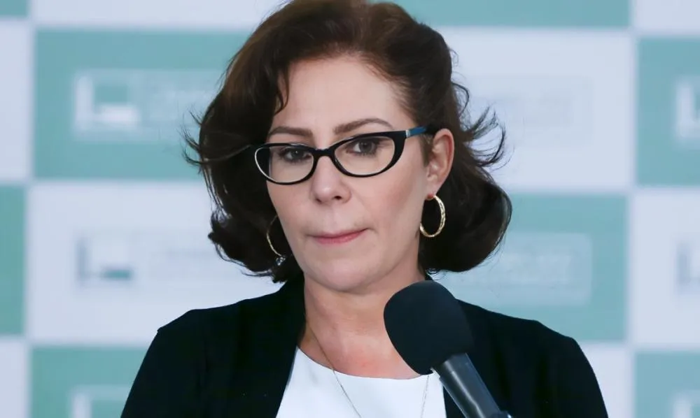 Entenda desfecho de processo contra Carla Zambelli por porte ilegal de arma. Acham justo a condenação?