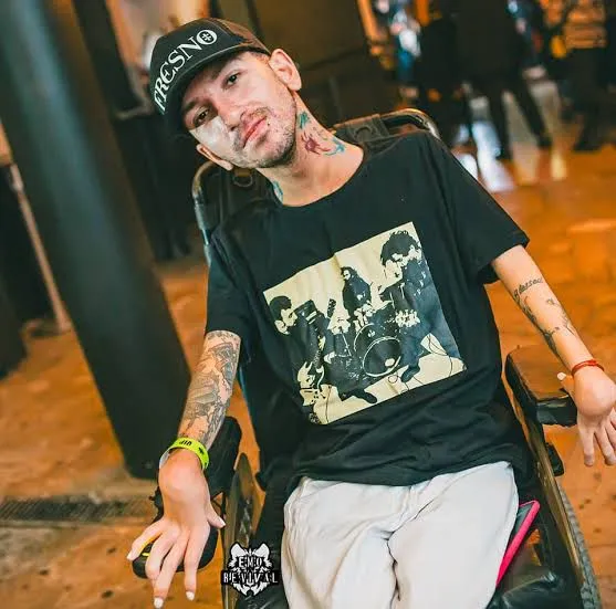 Gabriel Brito, cadeirante que gravou com Andressa Urach, fala quanto já conseguiu faturar em dinheiro na profissão de criador de conteúdo adulto
