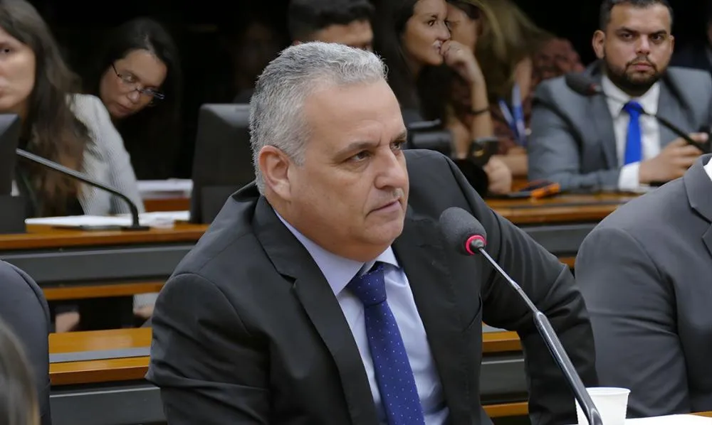 Concordam? Para deputado, corruptos devem receber o mesmo tratamento dado ao criminosos em operação no Rio