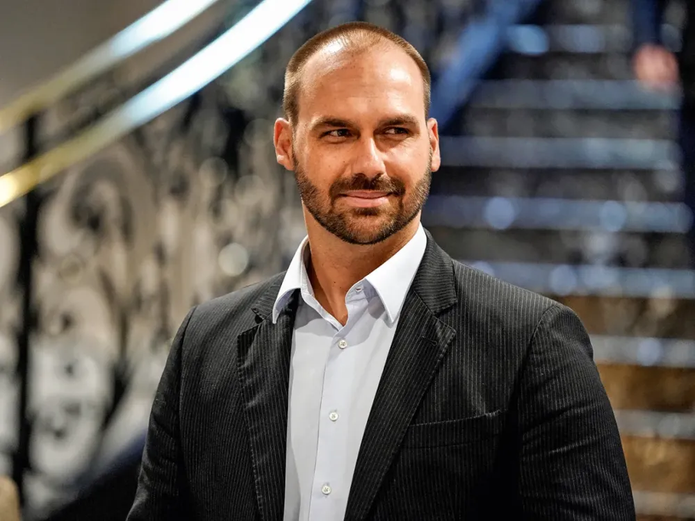 Eduardo Bolsonaro critica Lula após carta dos EUA lamentar mortes de policiais no Rio