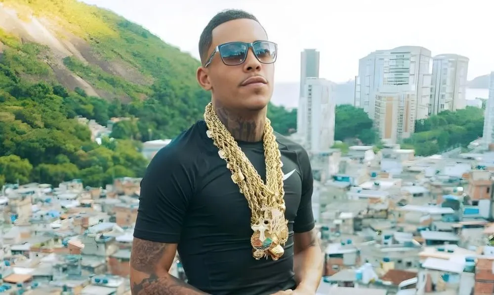 MC Poze volta a ser alvo da Justiça após cinco meses fora da prisão