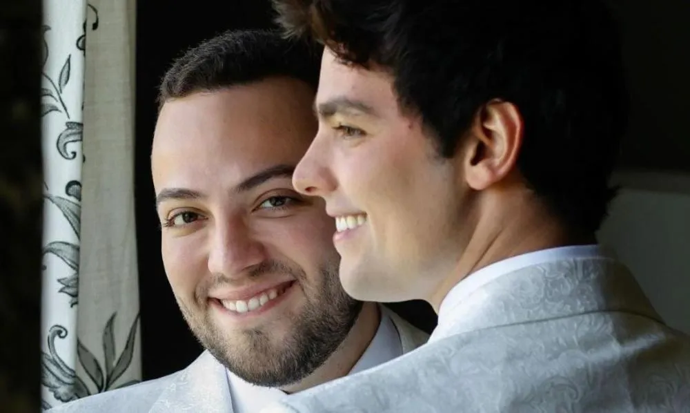 Lucas Rangel e Lucas Bley trocam as alianças em palácio em São Paulo; saiba detalhes