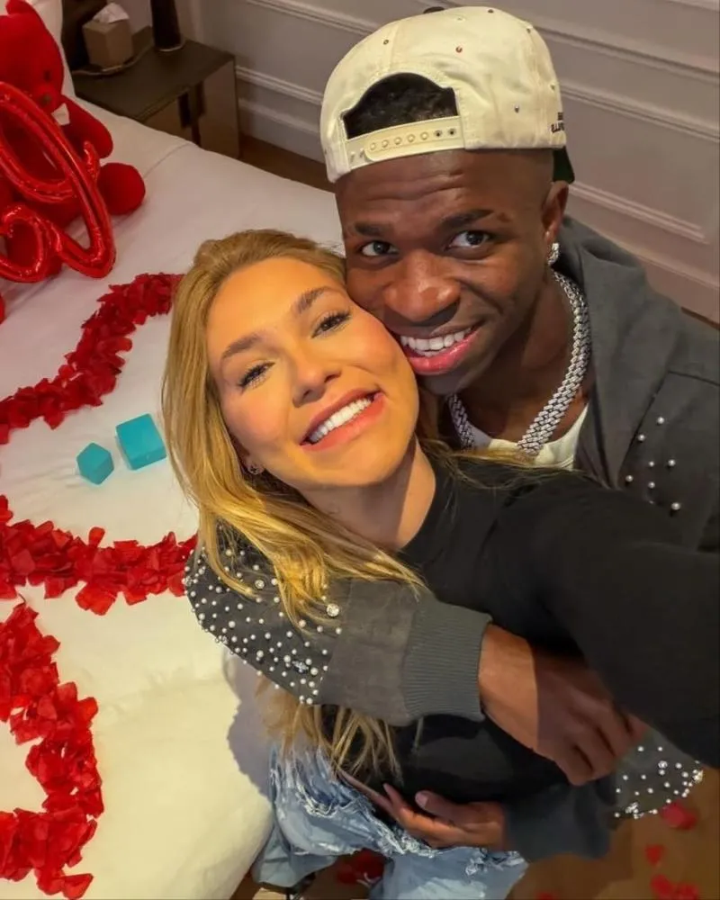 Virginia Fonseca reage a boatos de parceria comercial com Vini Jr: “Como assim marketing?”