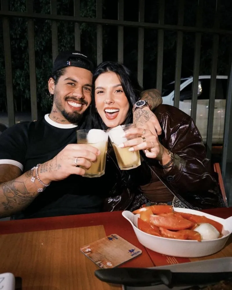 Ana Castela comemora aniversário e fala sobre casamento com Zé Felipe: “Se ele não aceitar...”
