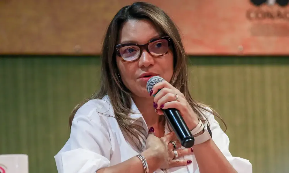 Janja, primeira-dama do Brasil, foi eleita a mulher mais atraente do país. Qual sua opinião?