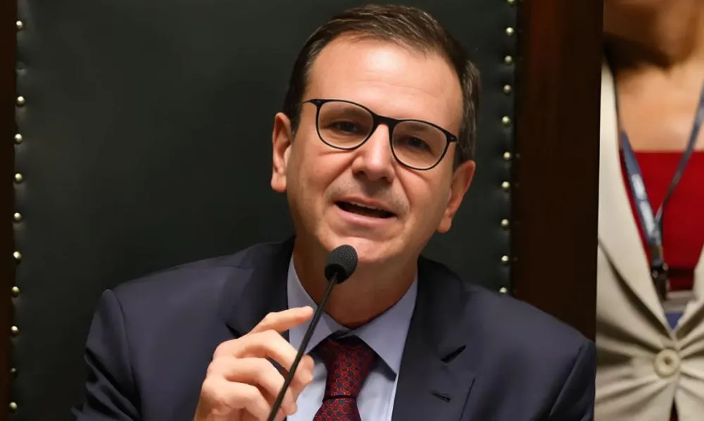 Prefeito do Rio chama primeiro-ministro alemão de nazista após crítica à sede da COP30; entenda