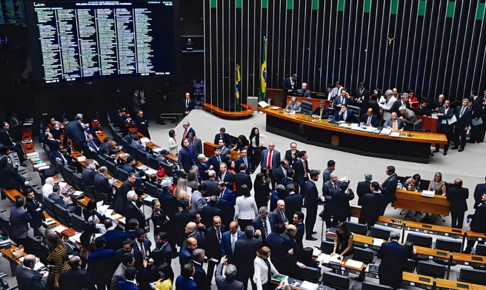 Texto-base de projeto de lei antifacção é aprovado na Câmara de Deputados