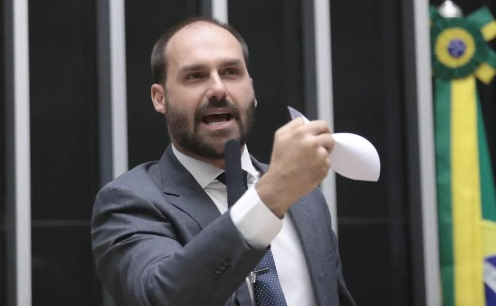 Eduardo Bolsonaro diz que diplomacia não teve “qualquer mérito” em retirada de tarifas dos EUA