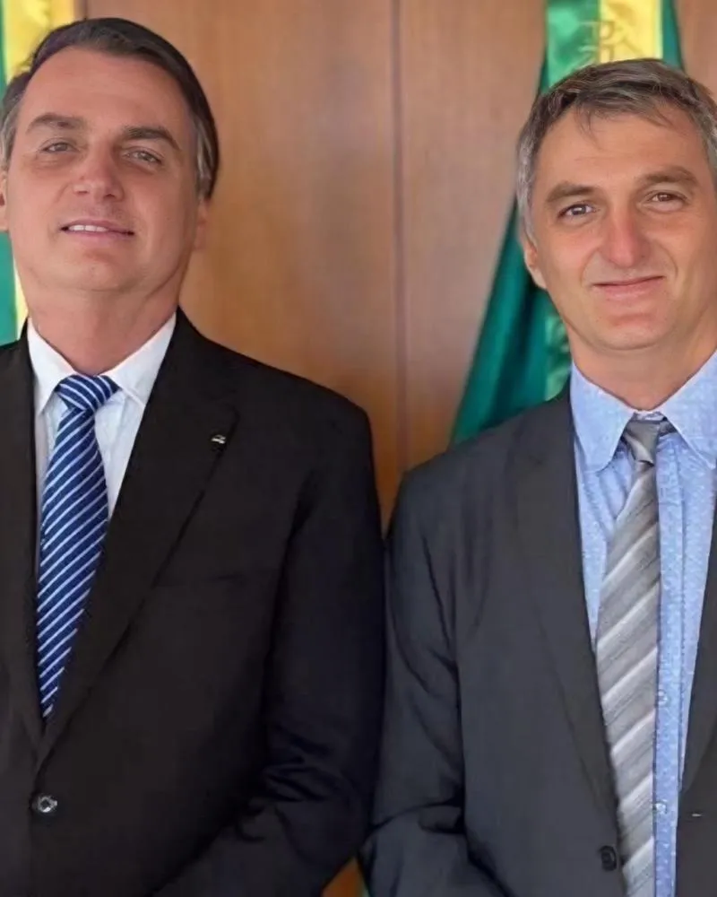 Irmão de Bolsonaro acusa Alexandre de Moraes de 'Ditadura' e de jogar a justiça no lixo