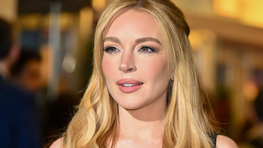 Lifting da pré-menopausa: A cirurgia secreta que garante a juventude de Lindsay Lohan
