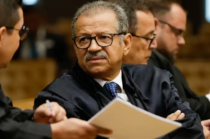 Magistrado acusa comandante do Exército de “submissão a Moraes” após prisão de Bolsonaro