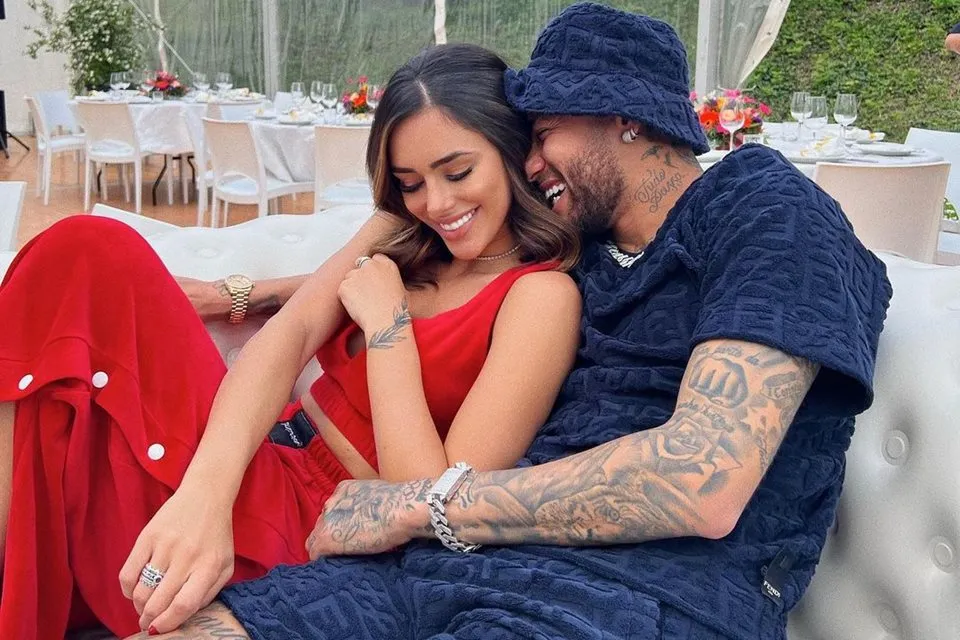 Neymar Jr. vai ser papai de novo? Amigos dizem que vem mais um herdeiro por aí!