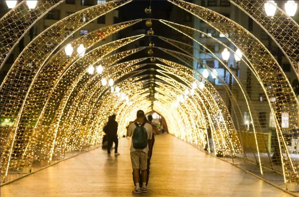 Natal Iluminado transforma São Paulo em circuito de luzes e atrações gratuitas