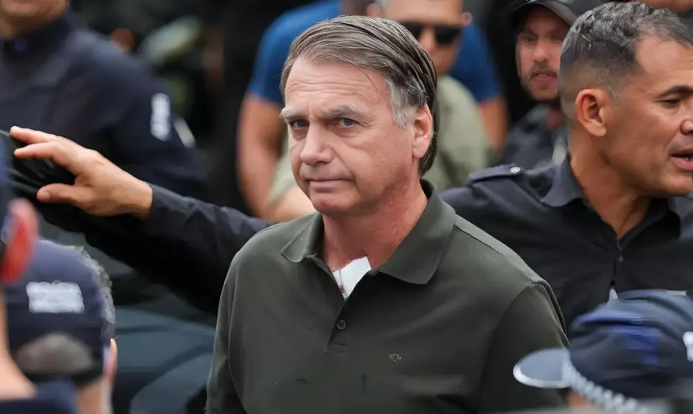 À pedido da PF, bombeiros atendem Bolsonaro com “agilidade” na Superintendência