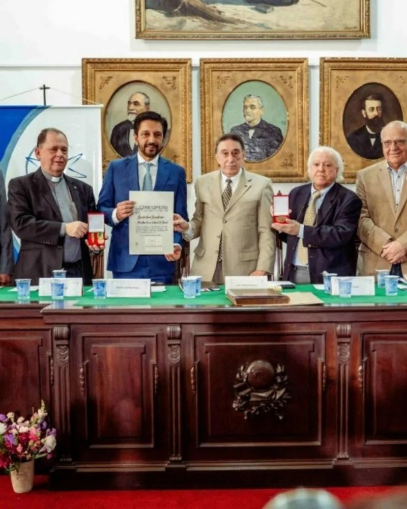 Revitalização do centro leva Ricardo Nunes a receber honraria histórica em São Paulo