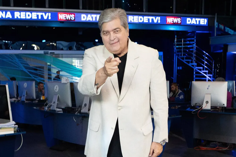 Com aval de Lula, Datena fecha com a TV Brasil e estreia programa de entrevistas em 2026