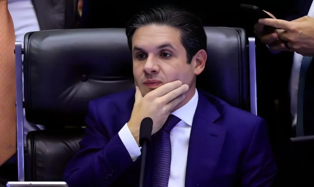 Motta desaprova decisão de Mendes sobre impeachment e associa medida à polarização política