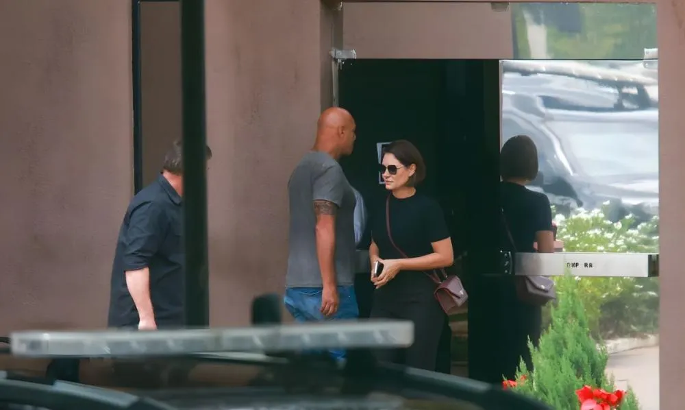 “Confie em alguns”, Michelle publica reflexão após visita a Bolsonaro