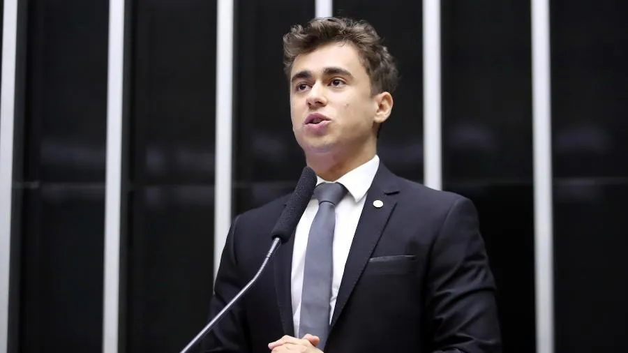 Nikolas reage a convite de Flávio Bolsonaro para ministério e afirma “Meu foco está no Congresso”