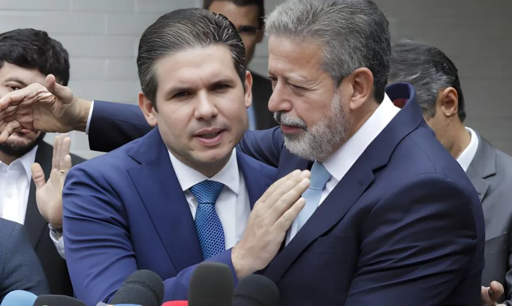 Ex-presidente Arthur Lira detona gestão de Motta na Câmara: “Uma esculhambação”