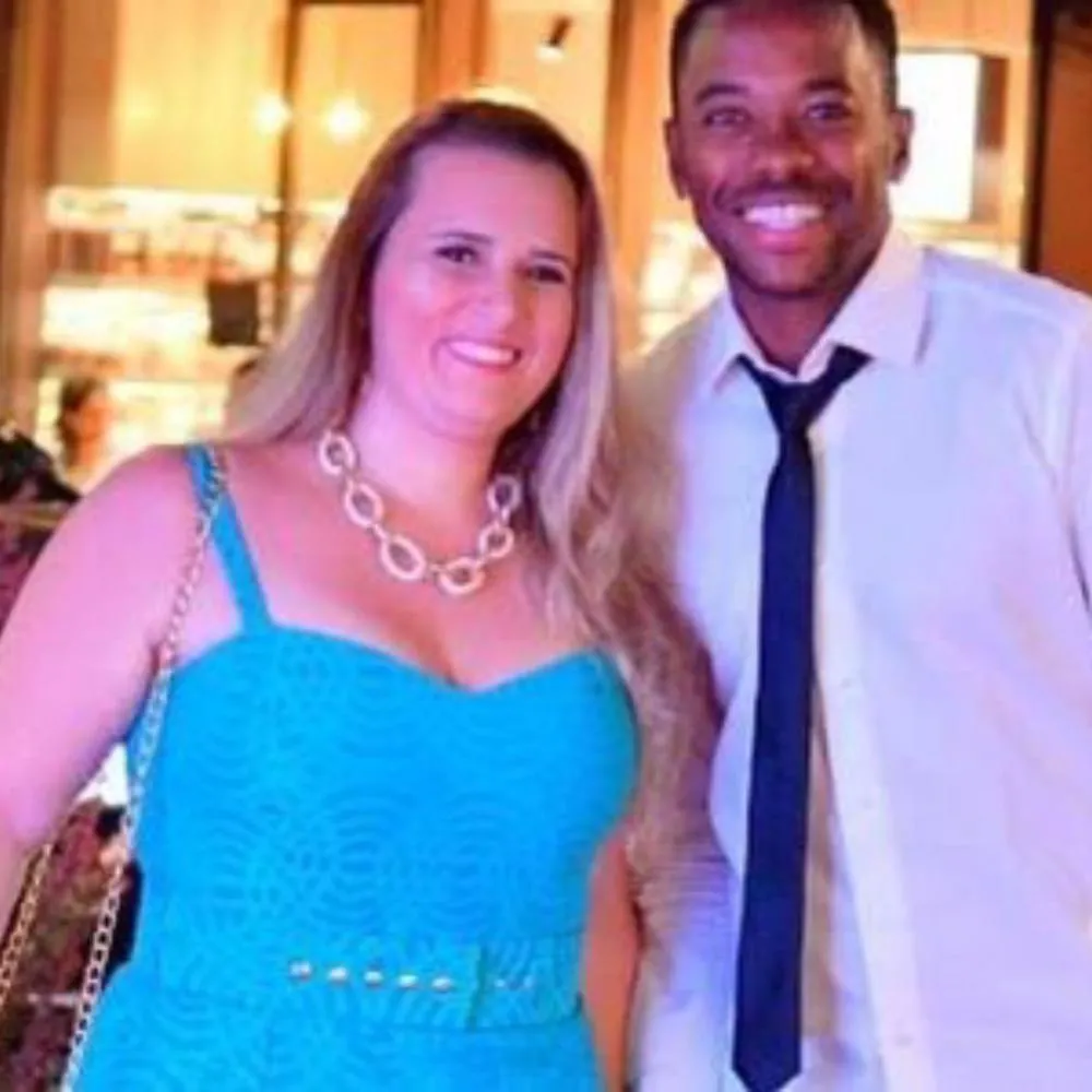 Vivian Guglielmetti, esposa de Robinho, fala pela primeira vez sobre condenação do jogador por crime de estupro e diz acreditar em sua inocência