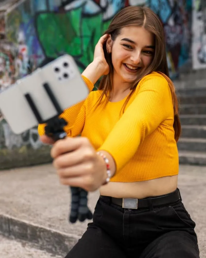 Austrália veta redes sociais a menores de 16 anos e revolta influencers; você aprovaria essa medida no Brasil?