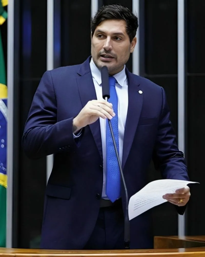 Aliado de Bolsonaro comemora fim da Magnitsky a Alexandre de Moraes: “Foi um equívoco”