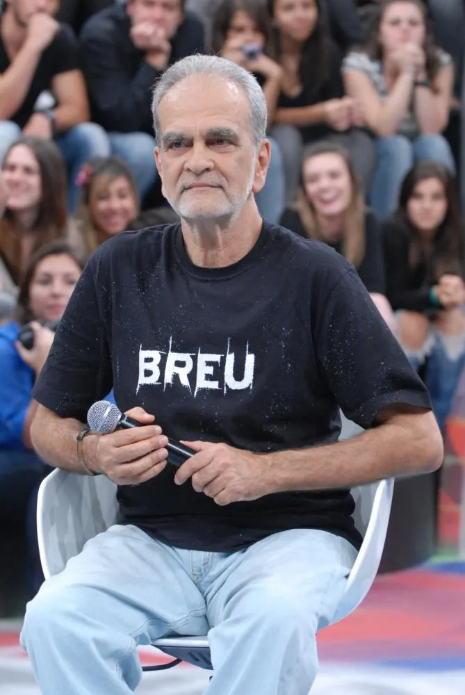 Jornalista Maurício Kubrusly deve receber alta hospitalar após internação na UTI