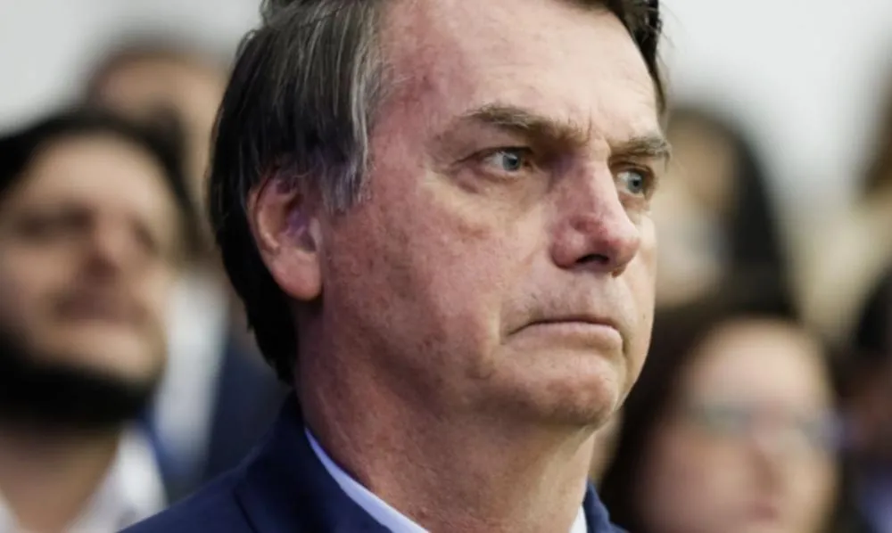 Por ordem do STF, Bolsonaro passa por outra perícia médica nesta quarta