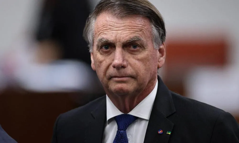 Mesmo preso, Bolsonaro poderá ter a 'saidinha' de Natal?