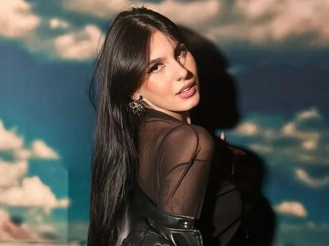 Equipe de Ana Castela reage e repudia comentários sobre vida íntima da cantora “Não permitiremos” 