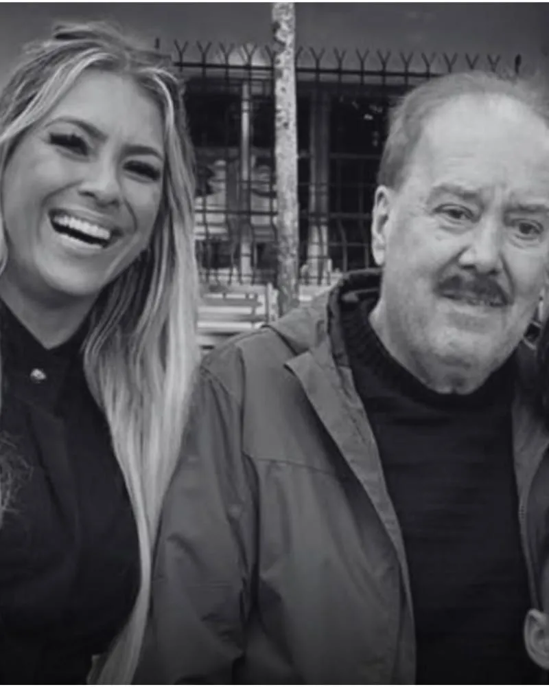 Renata Fan se emociona ao falar da morte do pai e dedica programa ao legado deixado por ele “Foi um trabalhador digno”
