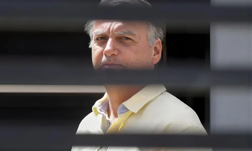 Saúde frágil, cirurgia e segurança rigorosa: entenda como será o Natal de Bolsonaro após prisão