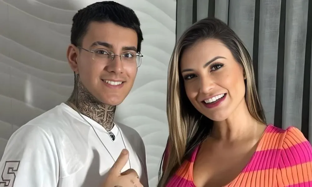 Andressa Urach protagoniza vídeo para plataforma adulta com próprio filho e choca a web