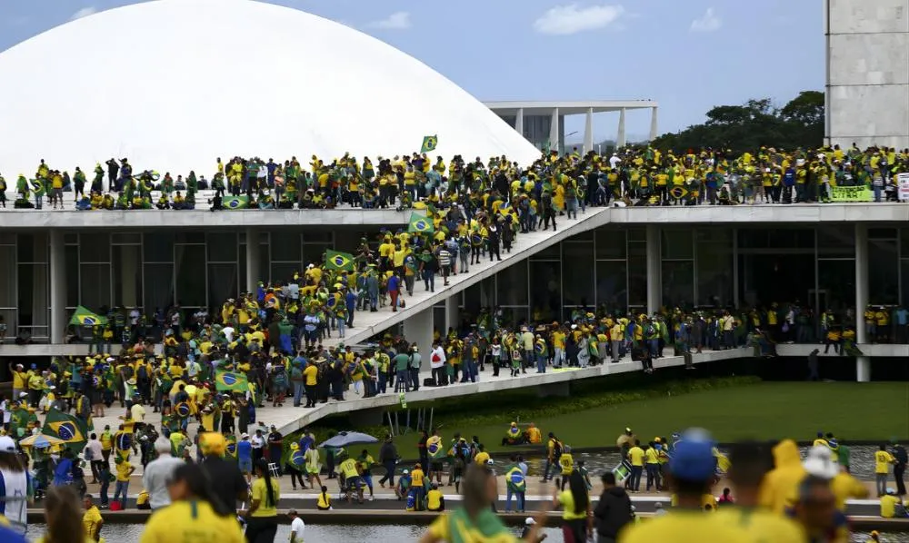 Após atentados do 8/1, governo desembolsa R$26 mi para ensinar democracia a agentes de segurança