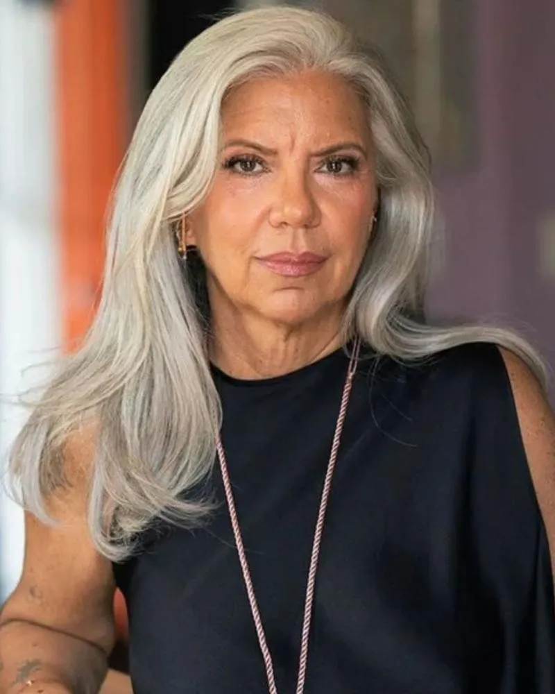 Com nomes na mesa, Astrid Fontenelle é cotada para assumir o lugar de Vera Magalhães no Roda Viva
