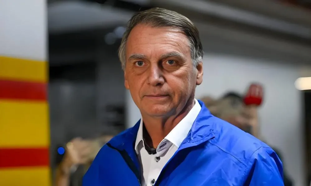 Justiça bate o martelo e Gilmar Mendes anuncia decisão sobre prisão domiciliar de Bolsonaro