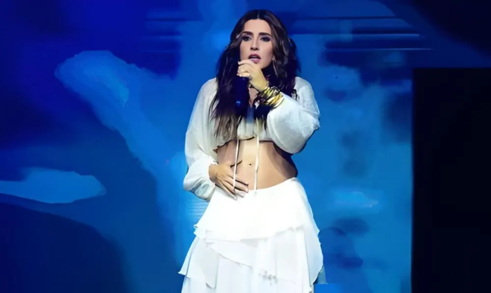 Pouco tempo após fim de noivado, Lauana Prado anuncia que está grávida de seu primeiro filho