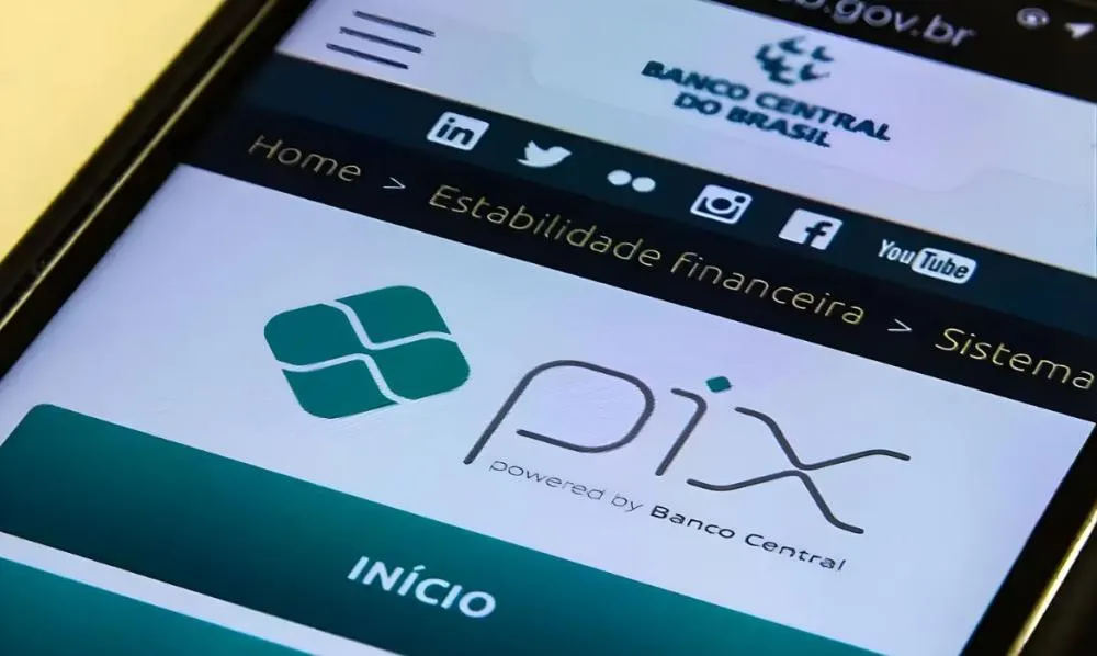 Pix taxado e monitorado? Saiba o que diz a Receita Federal