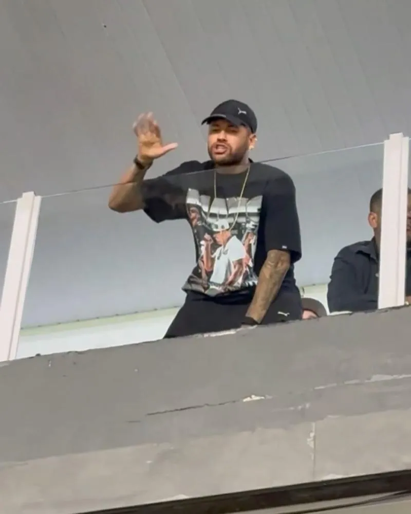 Atitude de Neymar em Santos x Corinthians divide opiniões na web: “É hora de apoiar”