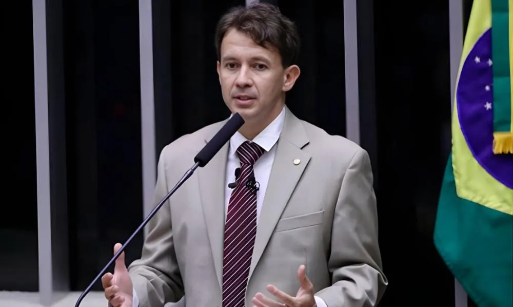 Conheça Eduardo Velloso, deputado alvo da PF por supostos desvios de emendas pix