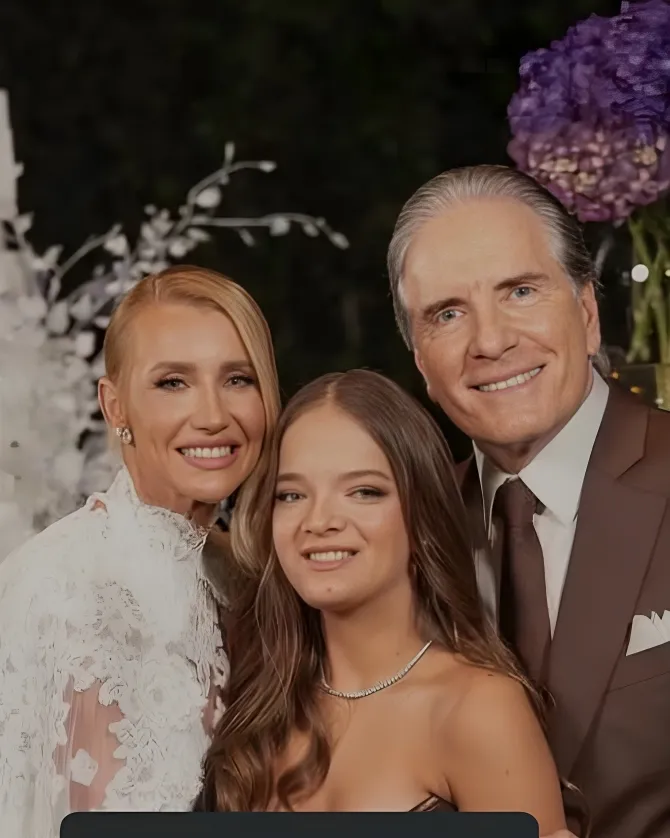 Ana Paula Siebert reage a rumores de afastamento entre Roberto Justus e filha, Rafaela Justus