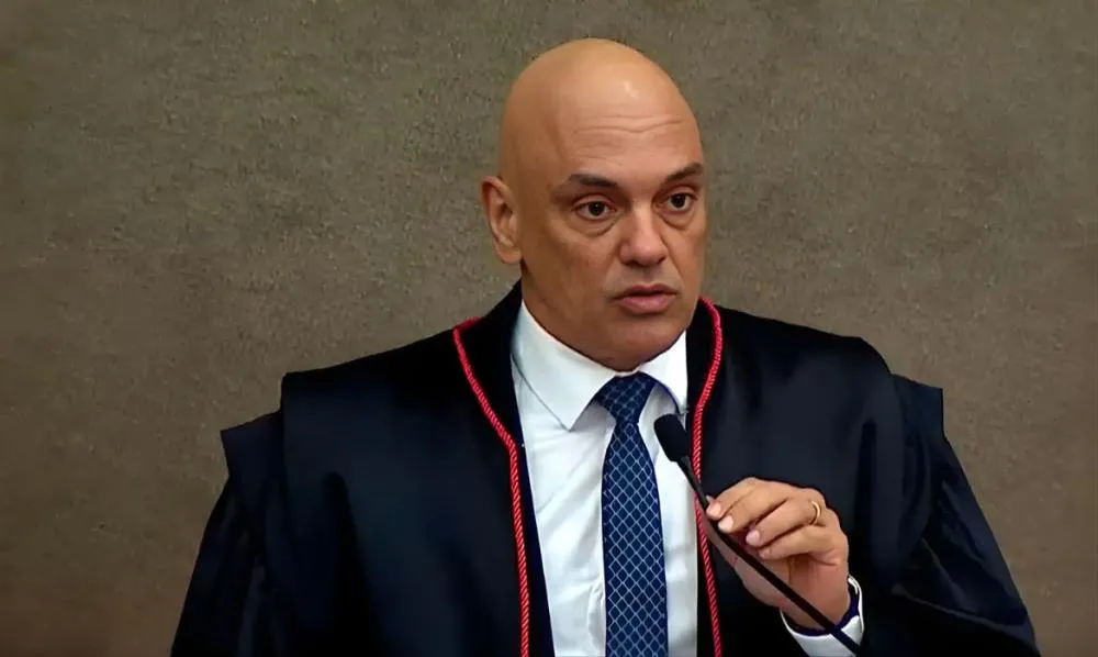 Moraes detona 'demonização' de palestras de magistrados em debate no STF: “Não pode fazer mais nada”