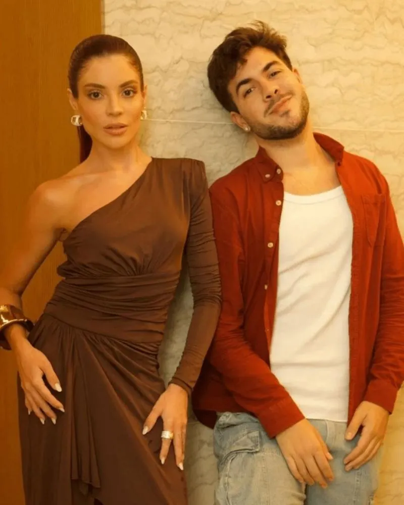 Álvaro comenta suposta alfinetada ao citar 'Farofa da Gkay': “Cada um entende como quer”