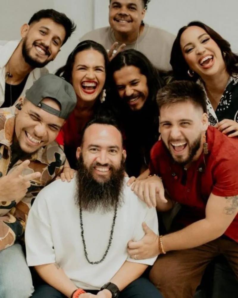 Banda cristã causa rebuliço com música que cita 'Zé entrando' e 'Maria sambando'; entenda o debate
