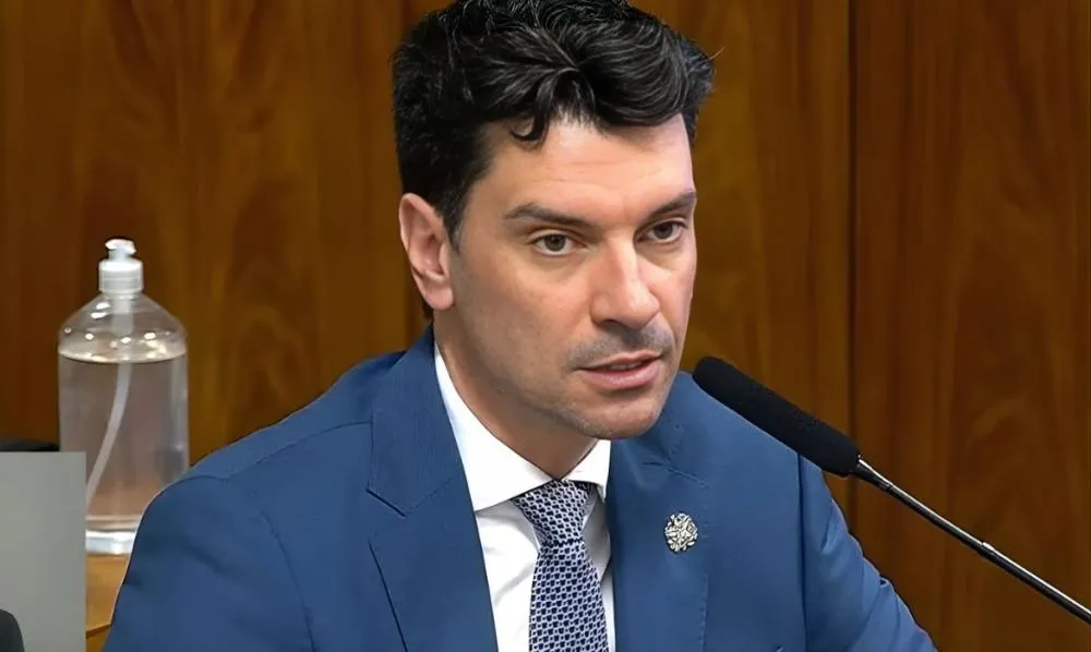Chefe da Polícia Civil de Santa Catarina desabafa após ser alvo de ataques na web