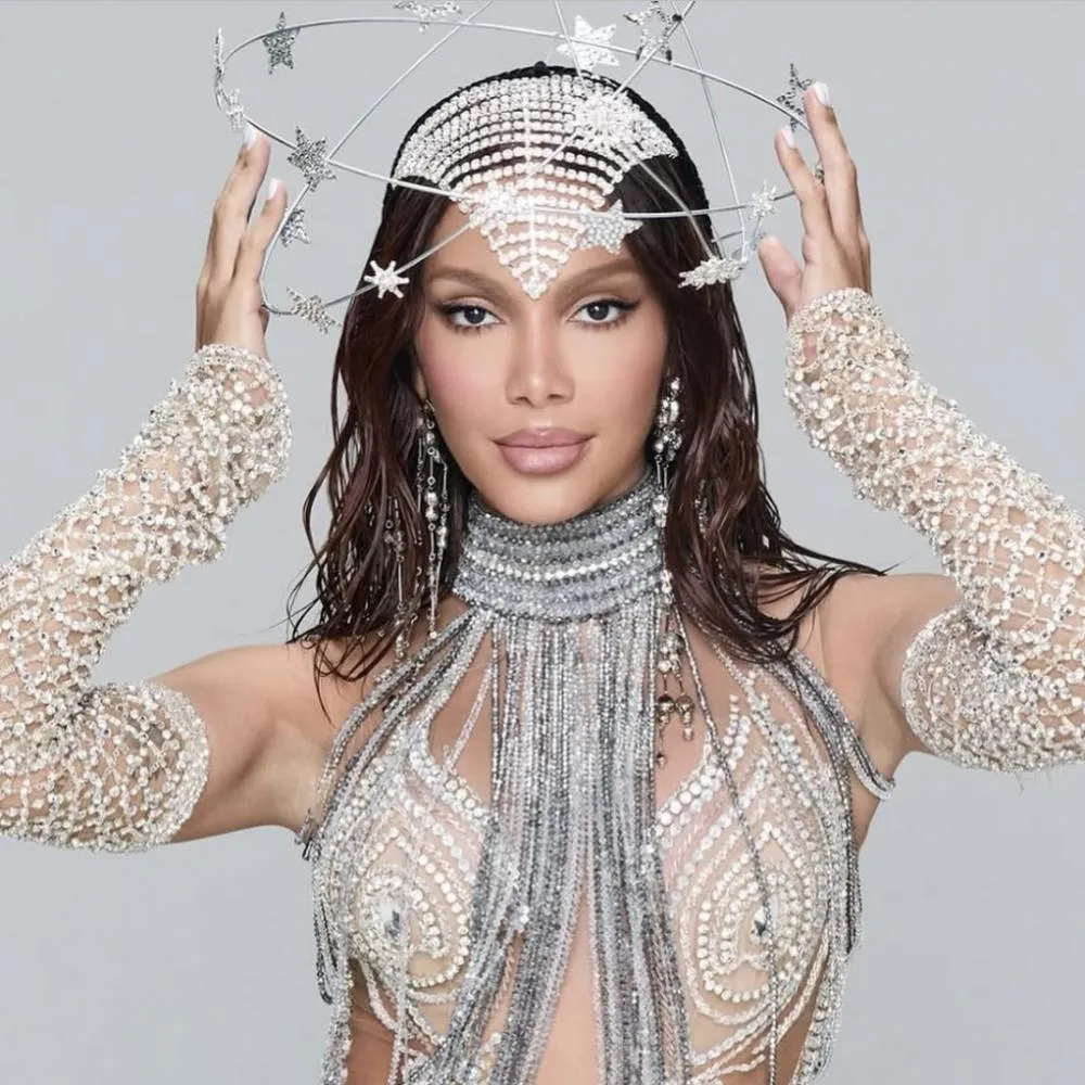 Após evangélicos pregarem em show, Anitta dispara: ‘Quero contar a lenda dos orixás’”